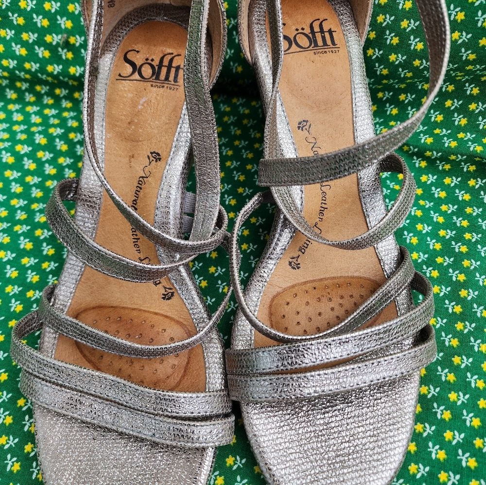 Sofft Wedge Strappy Sandals - Picture 4 of 6